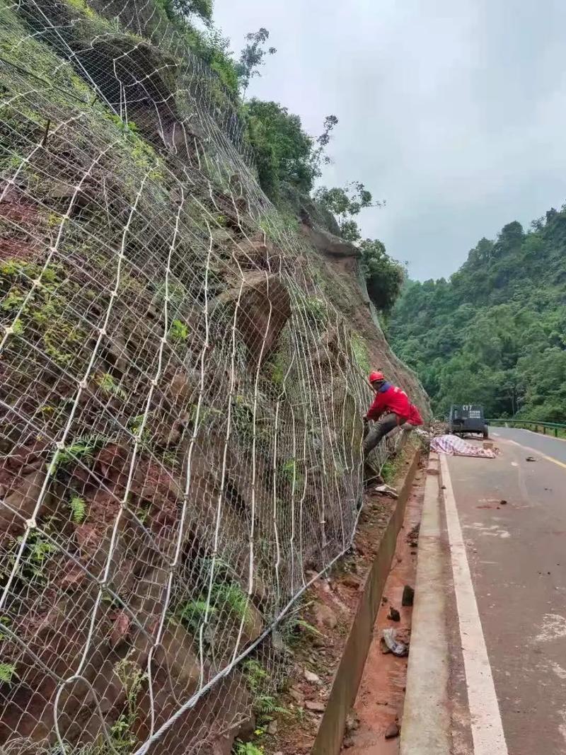 鹤壁鹤山区边坡绿化防护